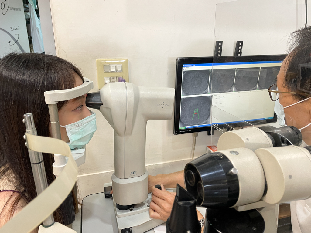 台中潭子眼鏡行推薦舒視眼鏡中山醫學大學光學碩士專業驗光師低視力弱視色盲遠視眼鏡視力檢查兒童視力矯正